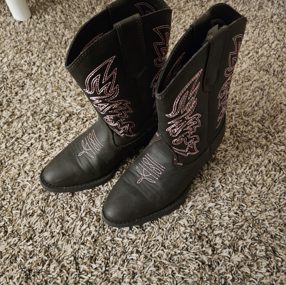 Girls boots size 12 - Picture 1 of 4